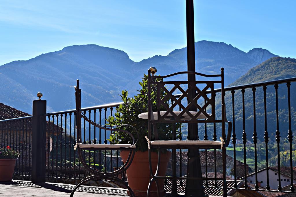 Posada Valle Del Oso Lerones Buitenkant foto