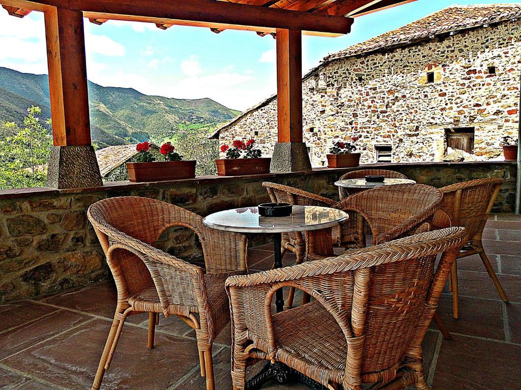 Posada Valle Del Oso Lerones Buitenkant foto